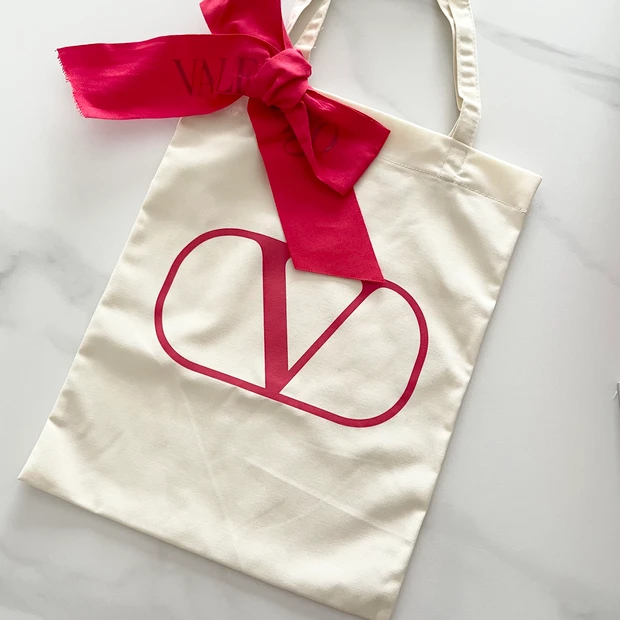 ヴァレンティノ　トートバッグ