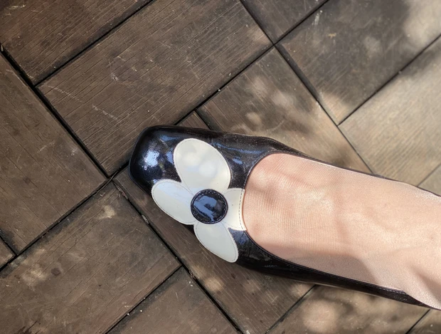 テラス席で要注意！日やけ止めを塗り忘れがちな○○。_2_3