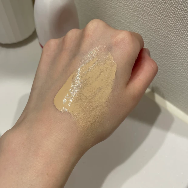 薄肌　ベースメイク