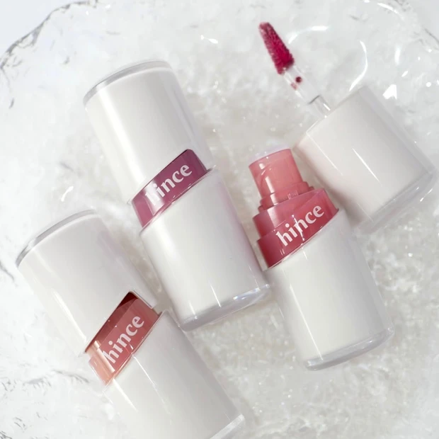 【ヒンス】人気リップ「ロウグロウジェルティント」の新色をスウォッチ！ 彩度を抑えたミューテッドカラーが登場