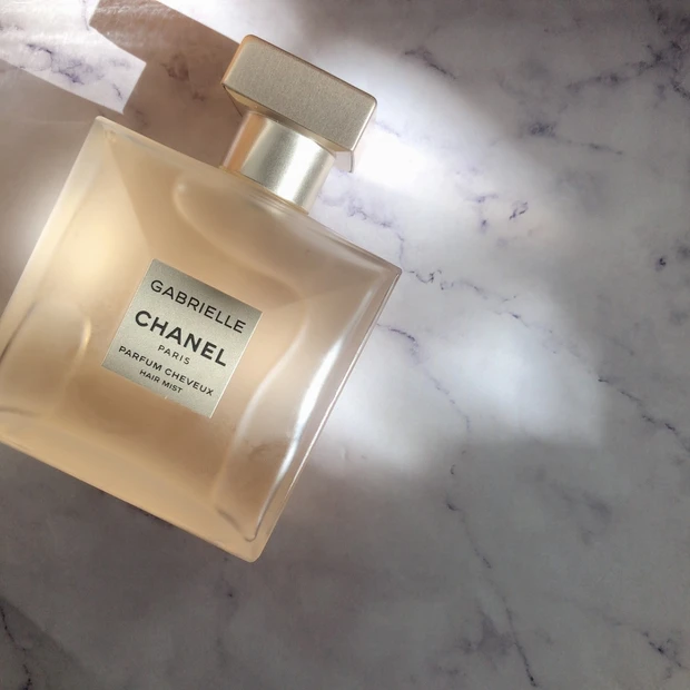 【CHANEL】一瞬で纏える♡今季の「女性らしさ」は手のひらサイズで持ち歩いて♡【ヘアミスト】