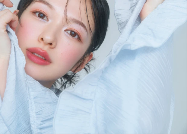 最新“盛り”メイクはパステルレイヤーが気分! 林 由香里さんが旬のバランスを伝授