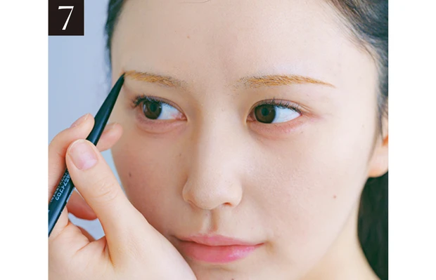 山本望叶さんのセルフメイクプロセス7