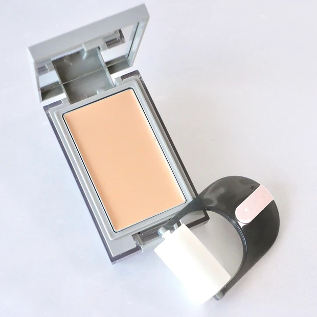 プリマヴィスタ デイトリートメントバーム ローラーファンデ