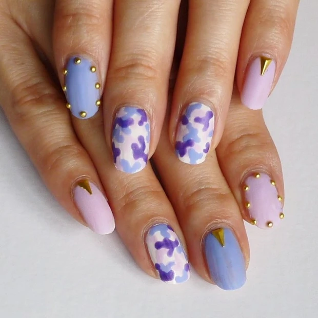 セルフネイル初心者さんにもオススメ!春夏カラーで爽やかカモフラネイル【ギ…