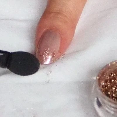 【セルフで簡単】とぅるんと艶やか！冬のニュアンスネイルを完全解説！_5_1