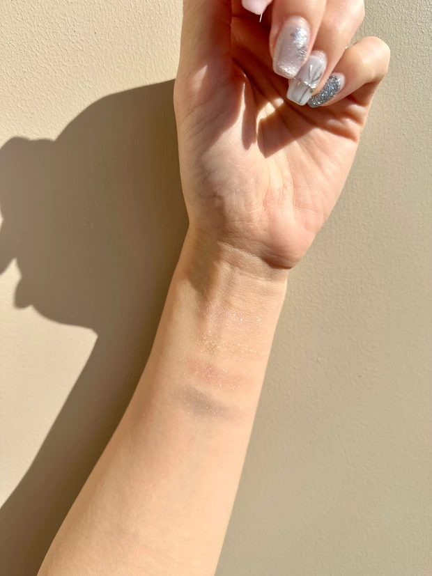 SUQQU初の受注生産⭐︎
宝石箱をひっくり返したかのようなきらめきアイシャドウ♡_3