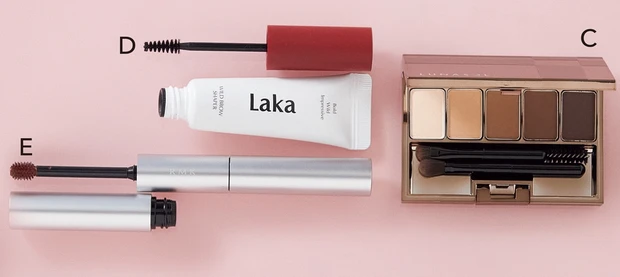 C ルナソル スタイリングアイゾーンコンパクト 01 ￥4620／カネボウ化粧品　D ワイルドブロウシェイパー 02 ￥1540／ラカ　E Wアイブロウカラーズ 05 ￥4180／RMK Division