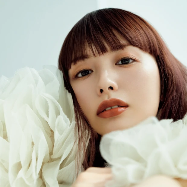 セルヴォーク「エンスロール グロス」が付録に！ 名品テラコッタカラーの魅…