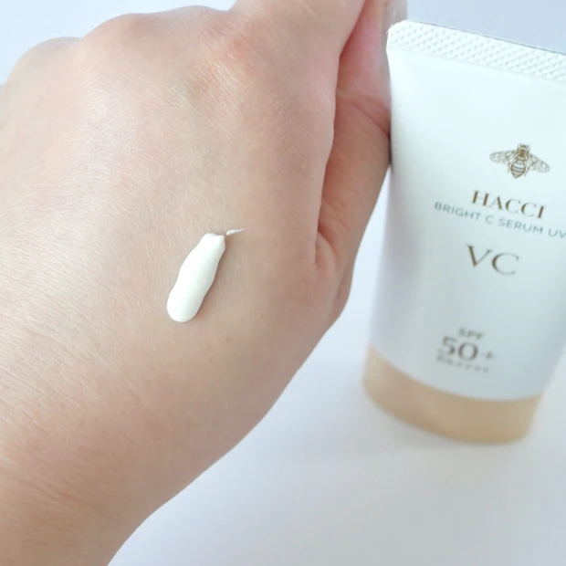 HACCI(ハッチ) ブライトCセラムUV 日焼け止め