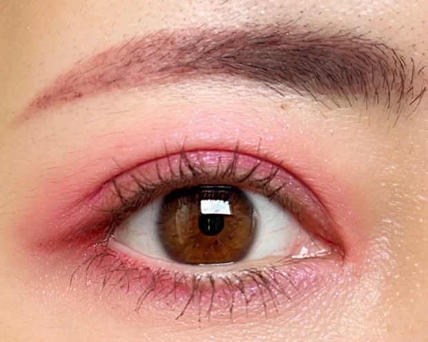 mude　ミュード   フレッシュ ストロベリー エディション　フィルライヴリーアイシャドウパレット　韓国コスメ