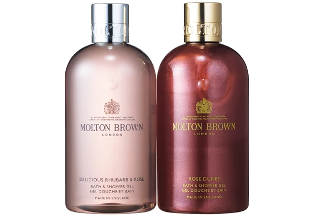 櫻坂46 守屋麗奈 モルトンブラウン （左）デリシャス ルバーブ＆ローズ バス＆シャワージェル （右）同 ローズデューン バス＆シャワージェル