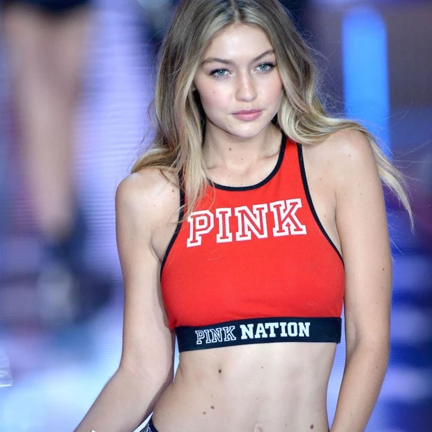 クリスマスまであと7日！ VSモデルズの勝負直前、美ボディメイクの秘密を…