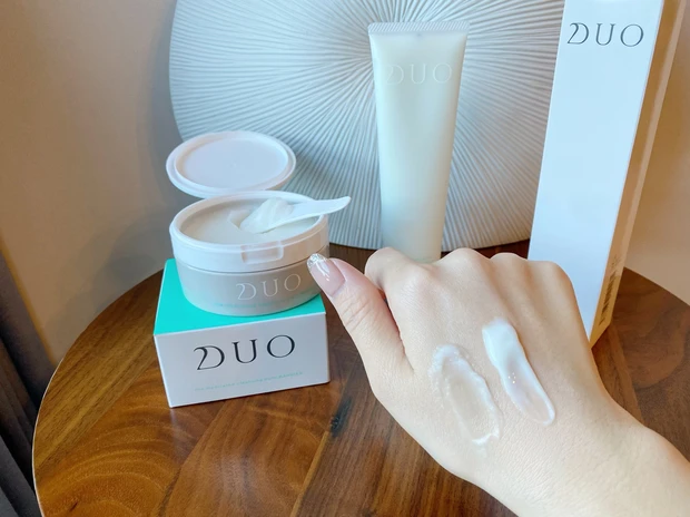 使い心地抜群!スキンケア成分で肌を守りながら洗う🌿
『DUO バリア 洗顔&バーム』_2