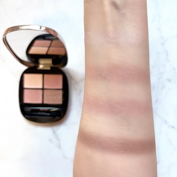 コスメデコルテ スキンシャドウ デザイニング パレット 10 ruddy quartzのスウォッチ