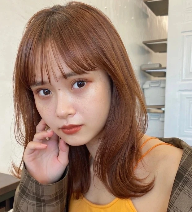 ワイドバング ミディアム ワイドバングとレイヤーで作る! 大人のふんわり小顔ミディアム