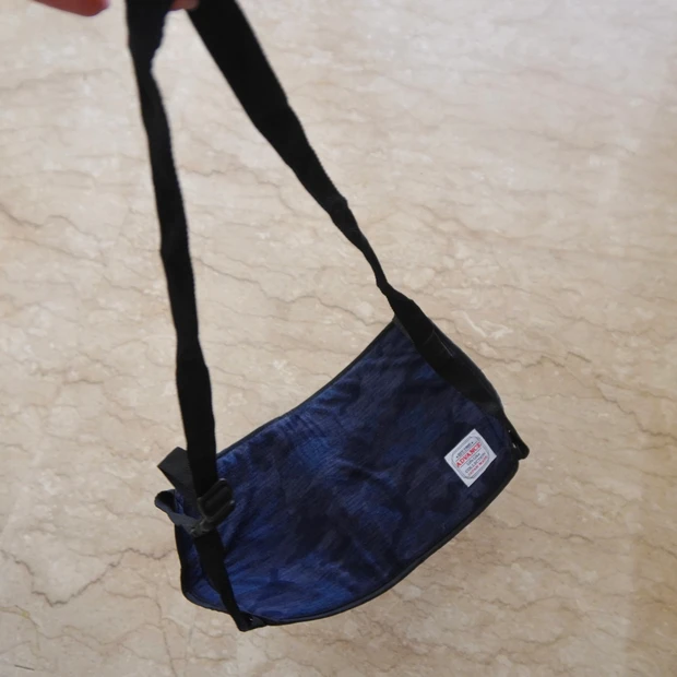 飛行機 旅行 長時間 足 むくみ 乾燥 冷え 対策 原因 機内 長距離 おすすめグッズ フットレスト