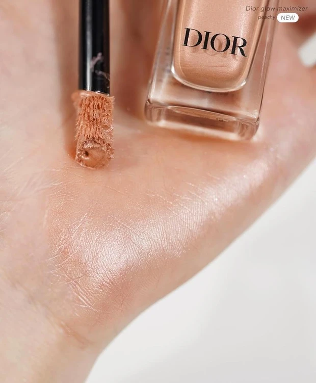 ディオール ハイライト ブルべ ディオールスキン フォーエヴァー グロウ マキシマイザー 014 ピーチー