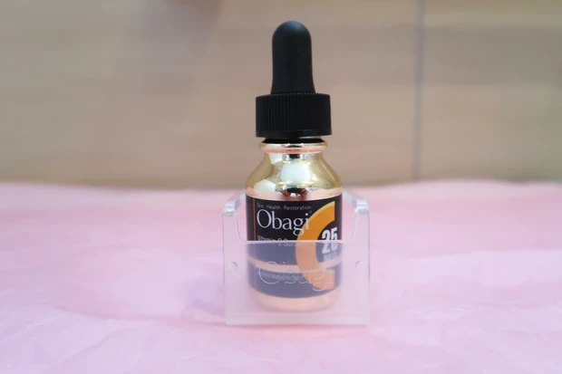 【超最高濃度のビタミンC美容液】オバジC25セラム NEO_1_2