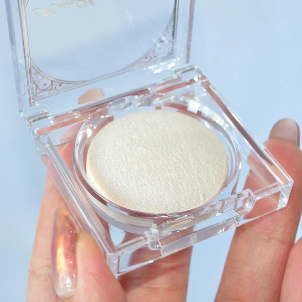 キャンメイク ハイライト ムーングロウハイライター 限定 ロフト