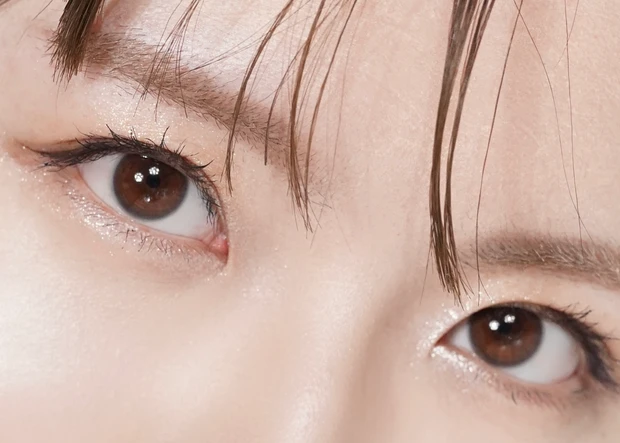 【マキア表紙メイク】MAQUIA4月号の表紙は長澤まさみさん。大人な透明感を上げる寒色メイクに挑戦！_6