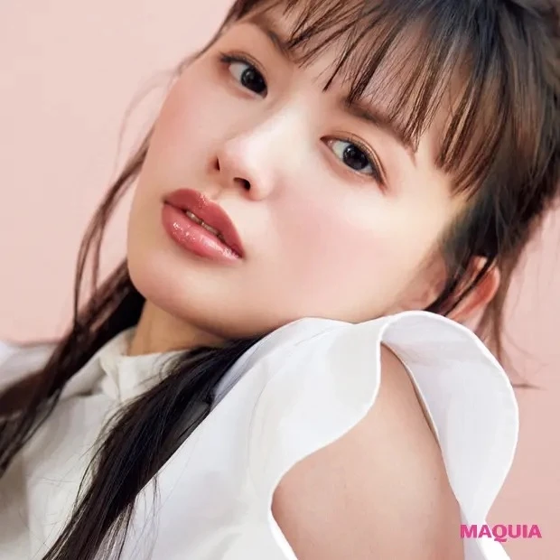 【鈴木えみ×ヘア&メイク犬木愛さん】ローズピンクのグロスリップでみずみずしさを手に入れる_1