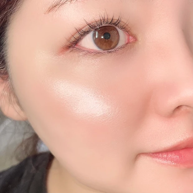 セザンヌ パールグロウハイライト 02 ロゼベージュ 全色レビュー