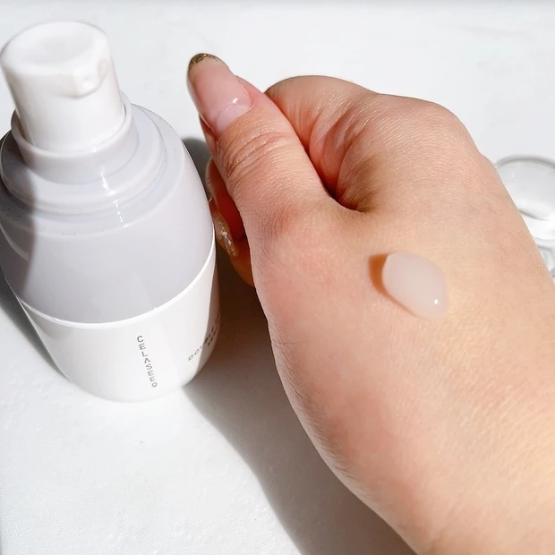 【ビタミンC】とっても優しいビタミンC系美容液「セラシーク ダブルディープセラム C」10年かけてたどり着いた「ビタミンＣ」と「浸透型ペプチド」の融合でビタミンC特有のピリピリ感なく使える一品。_4_1