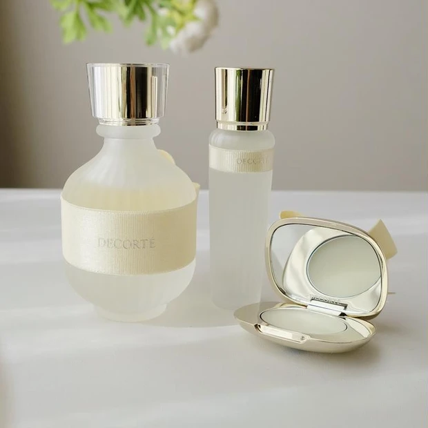 【6位】コスメデコルテ「キモノ」シリーズから、ミモザのフレグランスが限定で登場! 可愛いパッケージにも注目