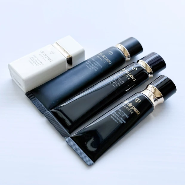 clé de peau BEAUTÉのベース(化粧下地)