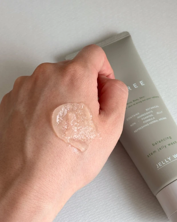 THREE バランシングステム ジェリー ウォッシュ MJ テクスチャー