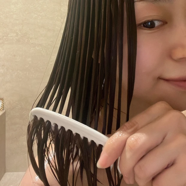 ヘアケア トリートメント mapepe マペペ トリートメントコーム 濡れた髪  maquiaonline maquia マキアブロガー MAQUIAエキスパート Anna