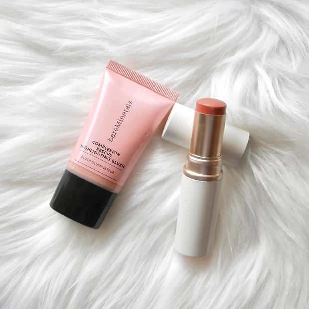 【こじはる買い】小嶋陽菜さん愛用のハイライト♥夏っぽ艶肌が作れる私の推しハイライトも紹介!今ぜひ買って欲しい理由とは?_1