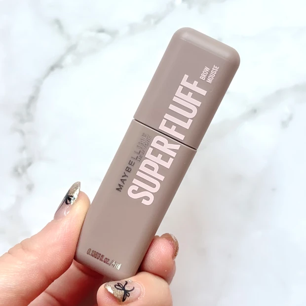 メイベリン ニューヨーク「SP フラッフ ブロウ ムース 02 アッシュブラウン」のパッケージ