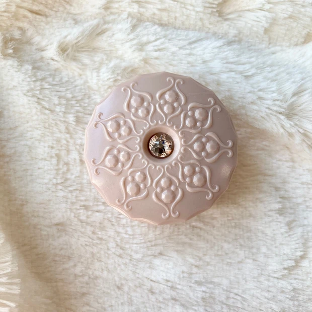 【バレンタインギフトにも♡♡】
まるでお菓子のような、『ジルスチュアート』の新作をレビュー!!_3_1