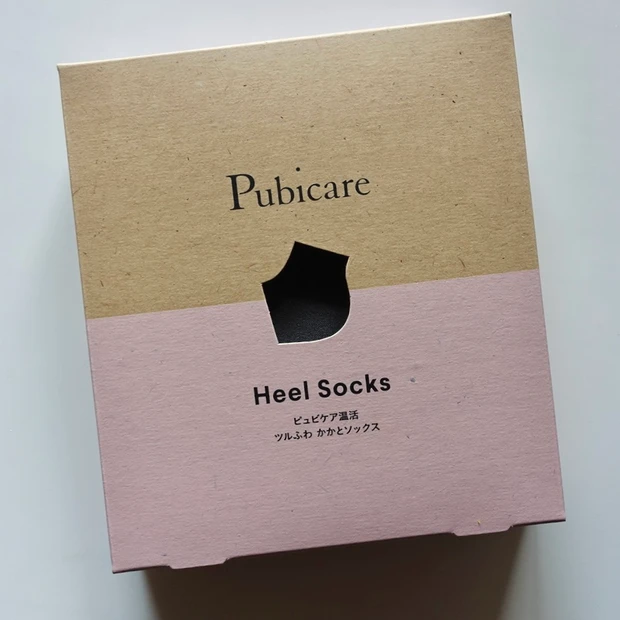 小田切ヒロさん愛用の「ピュビケア かかとソックス」の商品写真