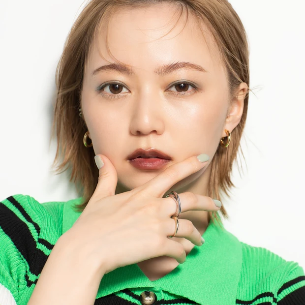 私立恵比寿中学・安本彩花さんがメンバーカラーの緑のメイクに