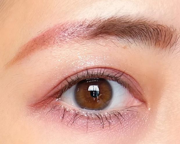 【WHOMEE(フーミー)話題の新作】イガリシノブさん的骨格理論で簡単垢抜けメイク💖【時計回りパレット・反時計回りパレット】_5_2