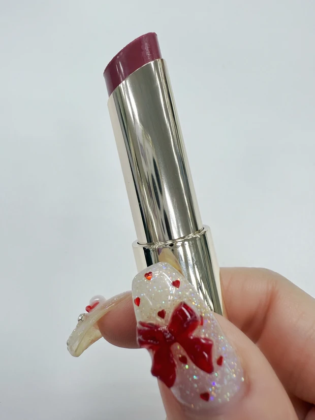  推しコス　マキアエディター　SNIDEL BEAUTY メルティング カラー バーム 02 Melting Rose 色