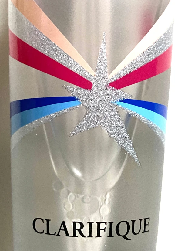 なるほど、肌とジャケットには共通点か..ランコムからパワージャケットをまとった限定デザインボトルが限定発売。ジェニフィックは本日から先行発売。_2_2