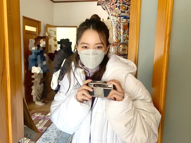 山本舞香　家政夫のミタゾノ　オフショット　記念撮影