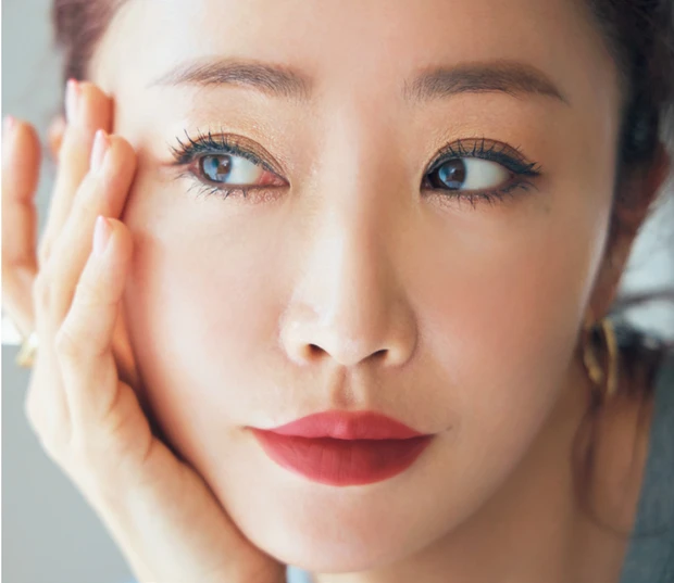 【神崎恵 リップ】シュウ ウエムラ ルージュ アンリミテッド キヌマット BR785を使った「自分上げメイク」