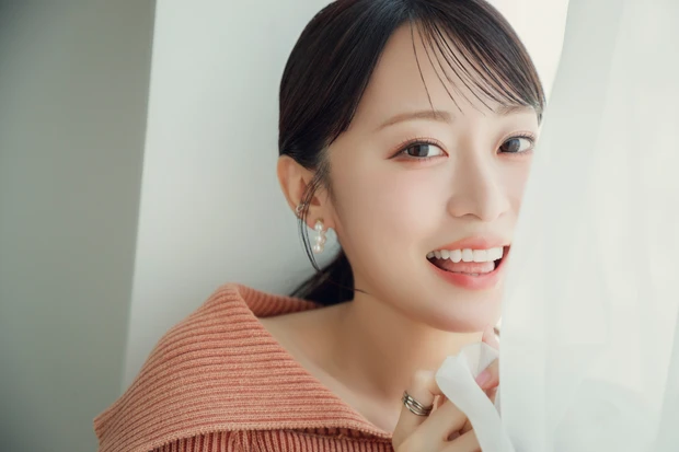 声優石飛恵里花オフショット①