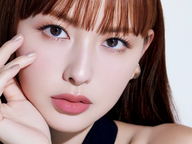 【鈴木えみさんのアプリ級美肌】本人レクチャーで実現！肉眼で見ても圧倒される美肌はこう作る