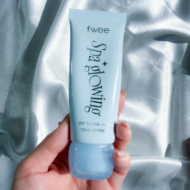 】fwee スパグロウ UV トーンアップベース 02 リッチグロウ