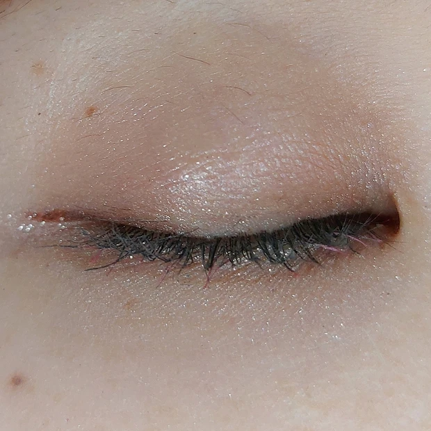 【イエベ春・一重】ピンク好きに激押しの秋新色コスメ！「アンプリチュード コンスピキュアス アイズ」大人ピンクで上品かわいい目元を手に入れよう♡_5_3