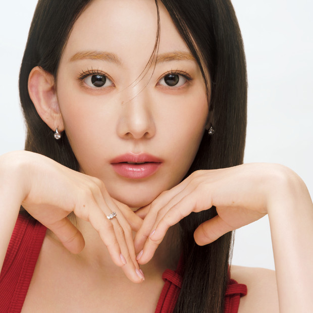 【宮脇咲良さん】メンバーに「いつまでやるの!?」と驚かれるほどスキンケア好き。テンション低めのときのトリセツも公開
