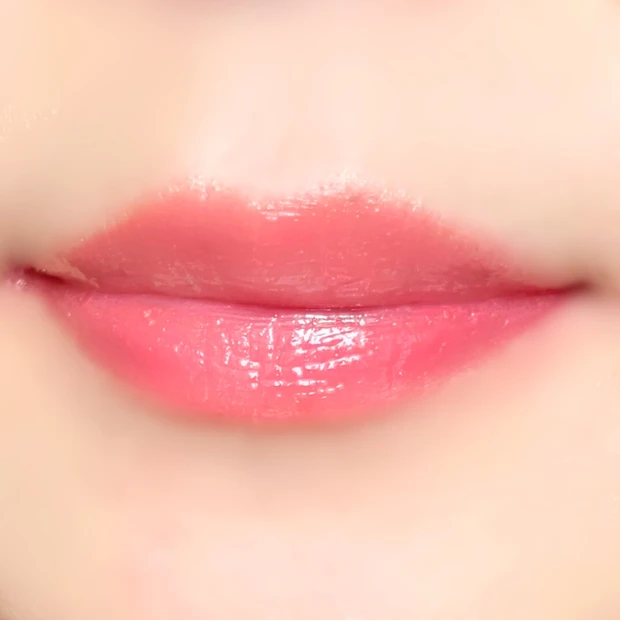 「エレガンス クラルテルージュビジュー」イエベ春カラー04と11の比較写真