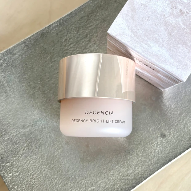 【ディセンシア】敏感肌でも叶う、透明感とハリ感UP　高保湿クリーム