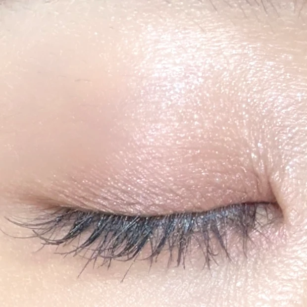 コスメデコルテ スキンシャドウ デザイニング パレット 10 ruddy quartzのメイク例